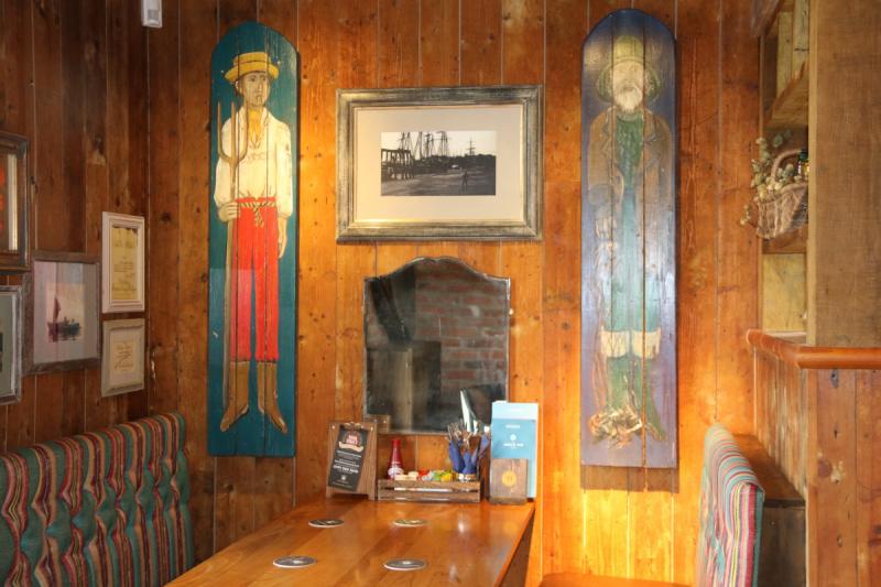 Relaxed dining with good grub: Image by Steve Hare